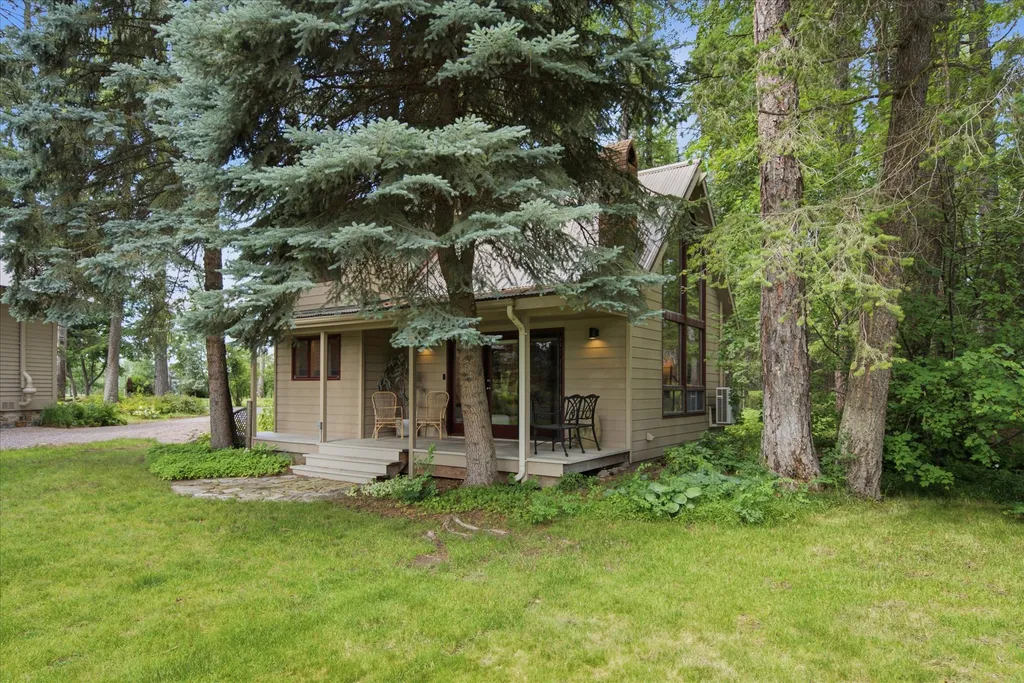965 Eastman Drive Bigfork MT 59911