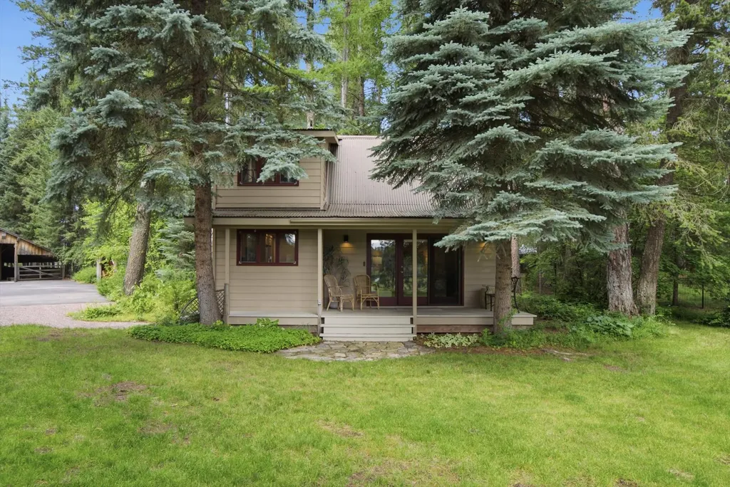 965 Eastman Drive Bigfork MT 59911