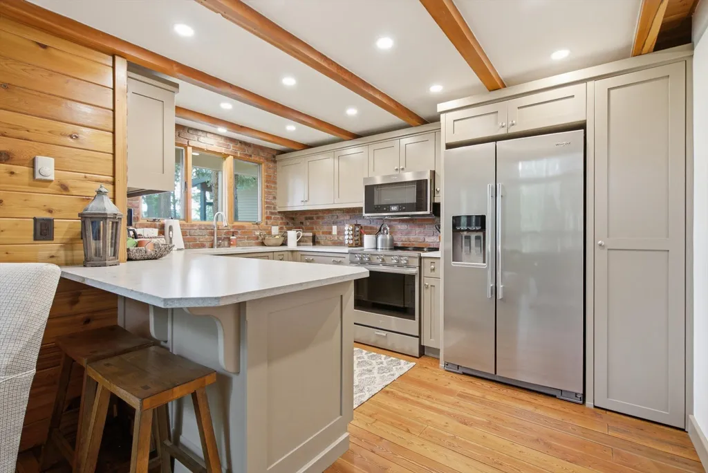 965 Eastman Drive Bigfork MT 59911