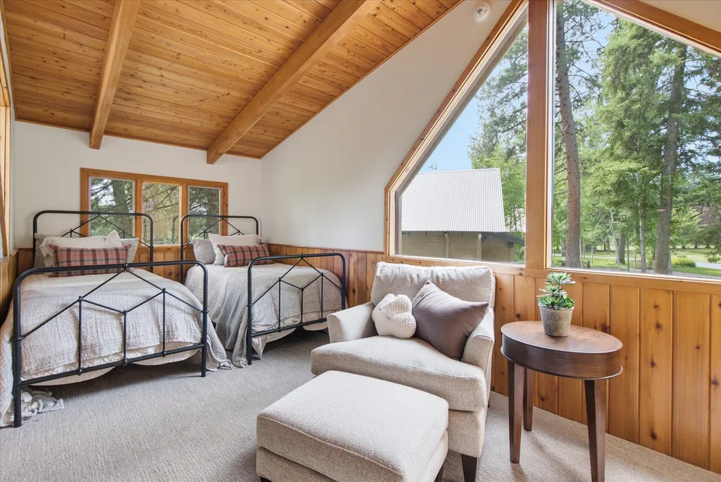 965 Eastman Drive Bigfork MT 59911