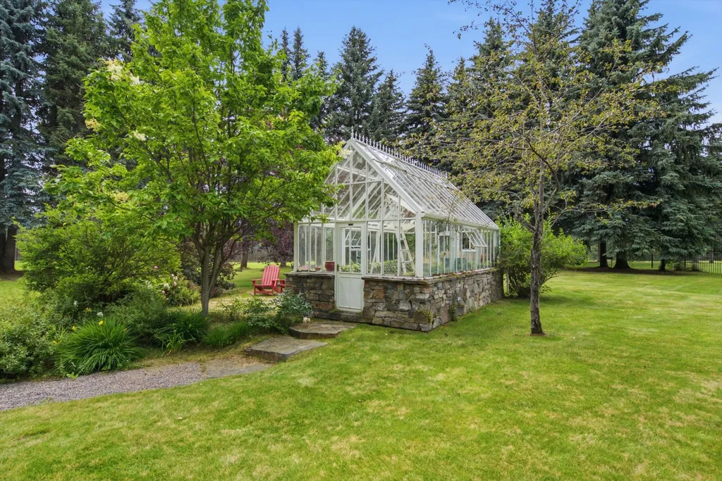 965 Eastman Drive Bigfork MT 59911