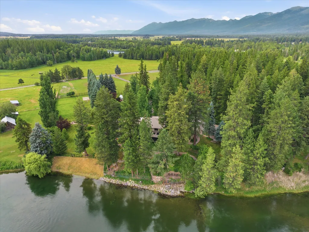 965 Eastman Drive Bigfork MT 59911