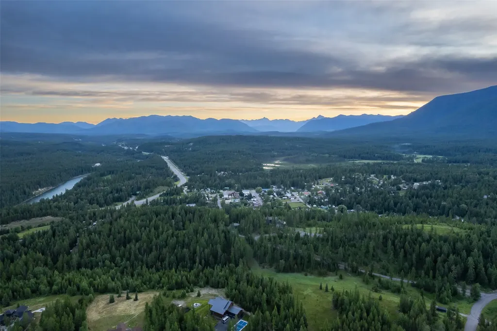 Nhn Glacier Hills Drive W Martin City MT 59926