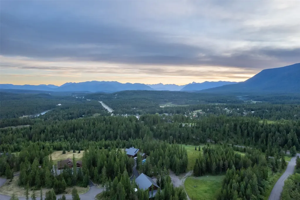Nhn Glacier Hills Drive W Martin City MT 59926