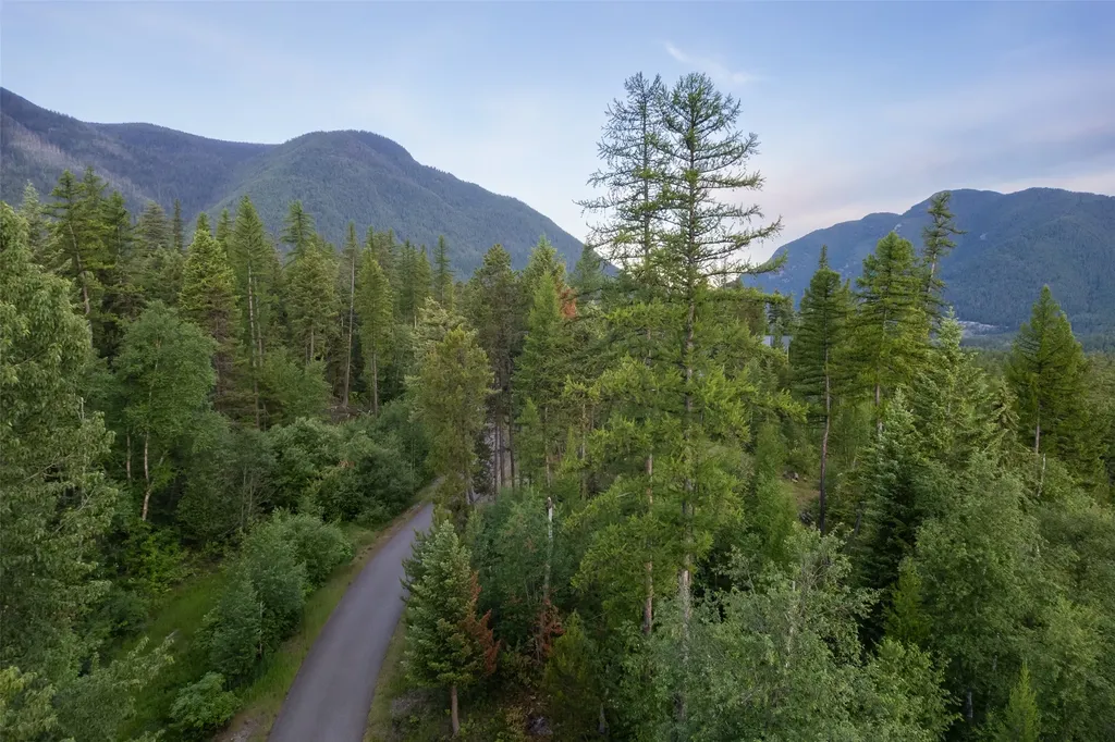 Nhn Glacier Hills Drive W Martin City MT 59926