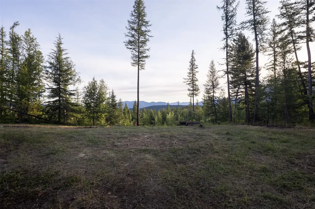 Nhn Glacier Hills Drive W Martin City MT 59926