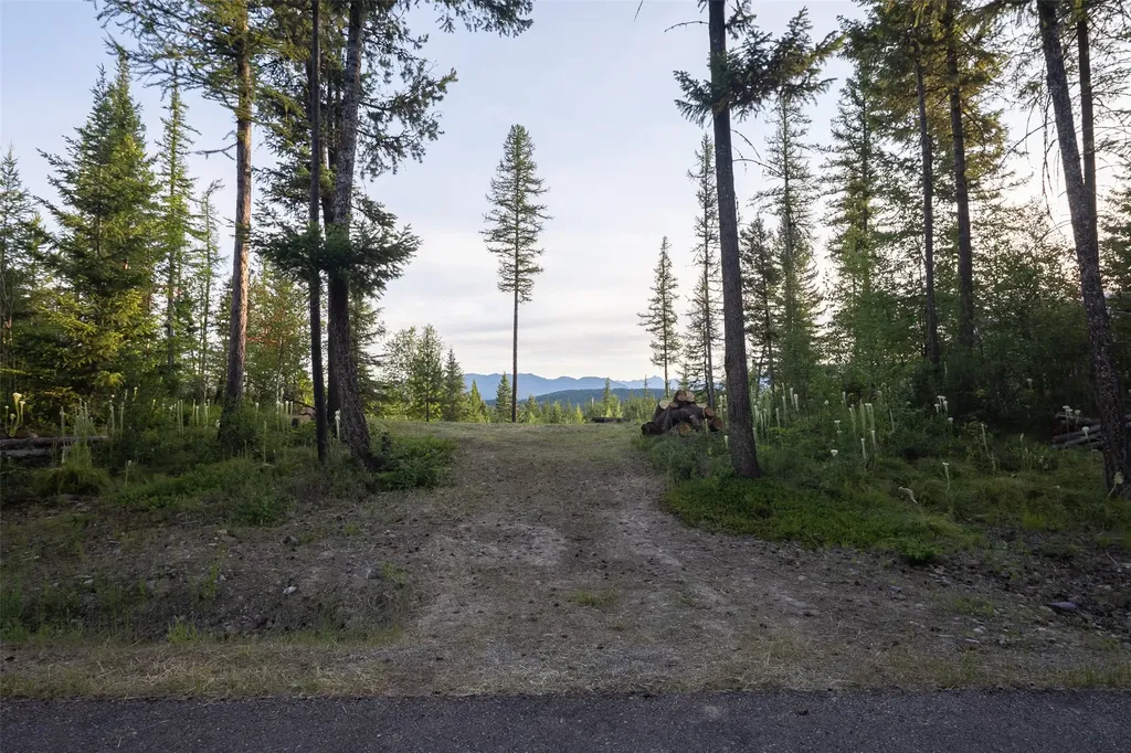 Nhn Glacier Hills Drive W Martin City MT 59926