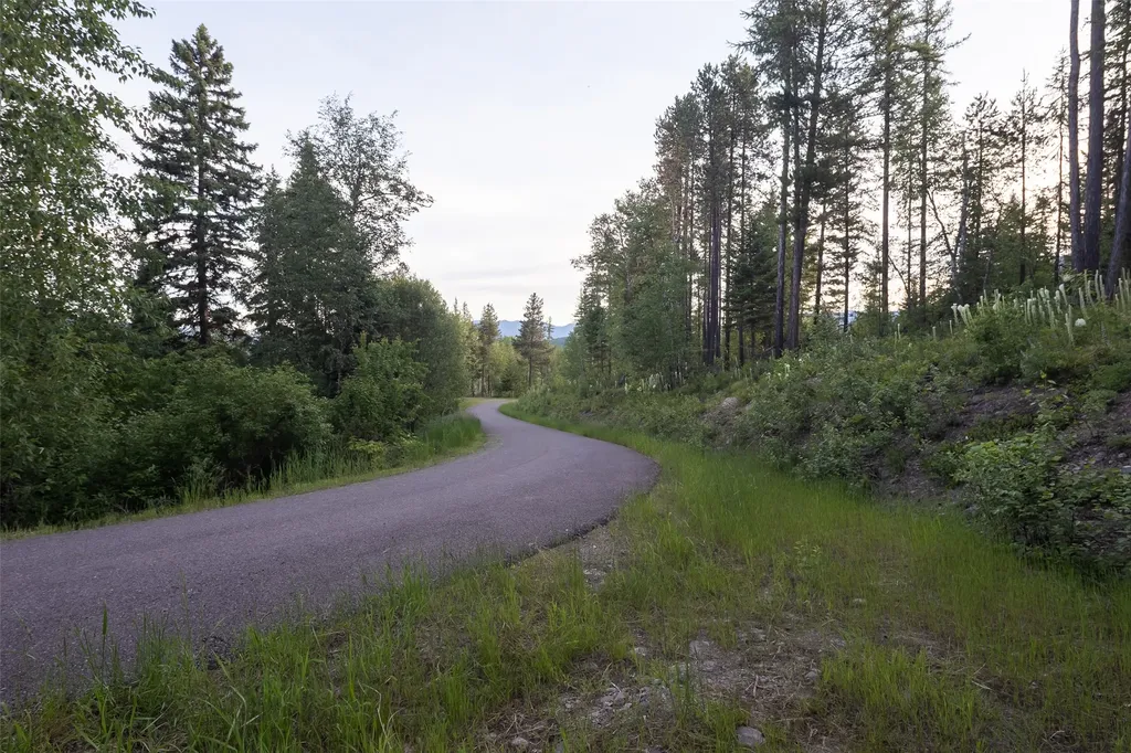 Nhn Glacier Hills Drive W Martin City MT 59926