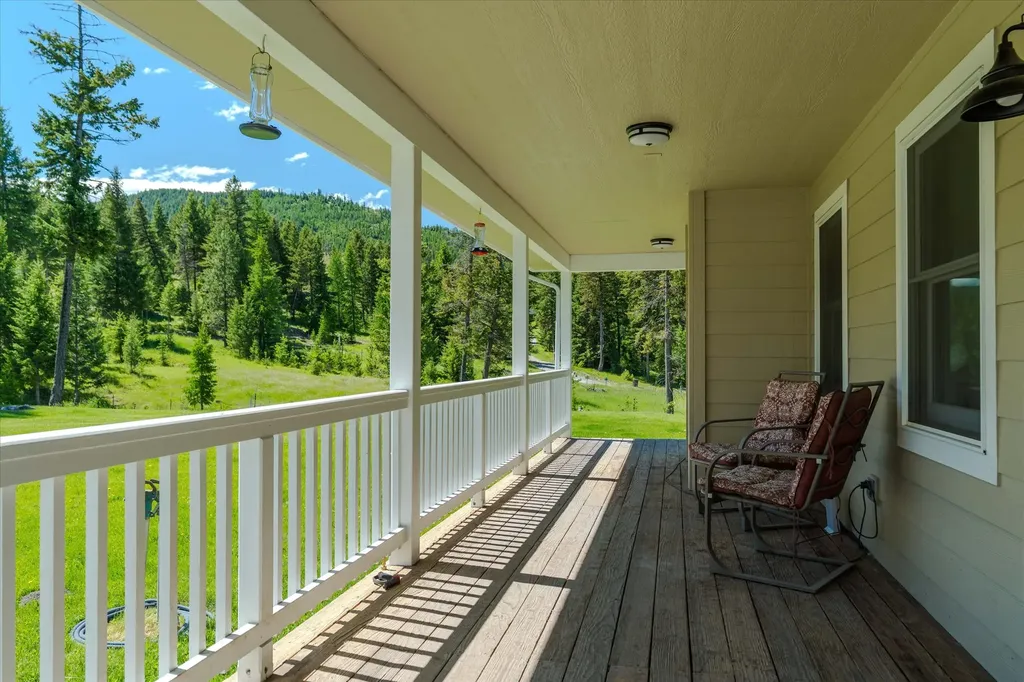 100 Seely Lane Kila MT 59920