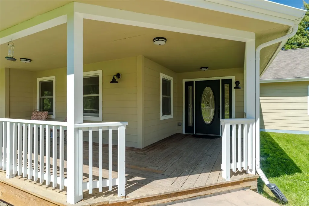 100 Seely Lane Kila MT 59920