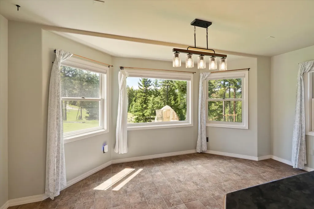 100 Seely Lane Kila MT 59920