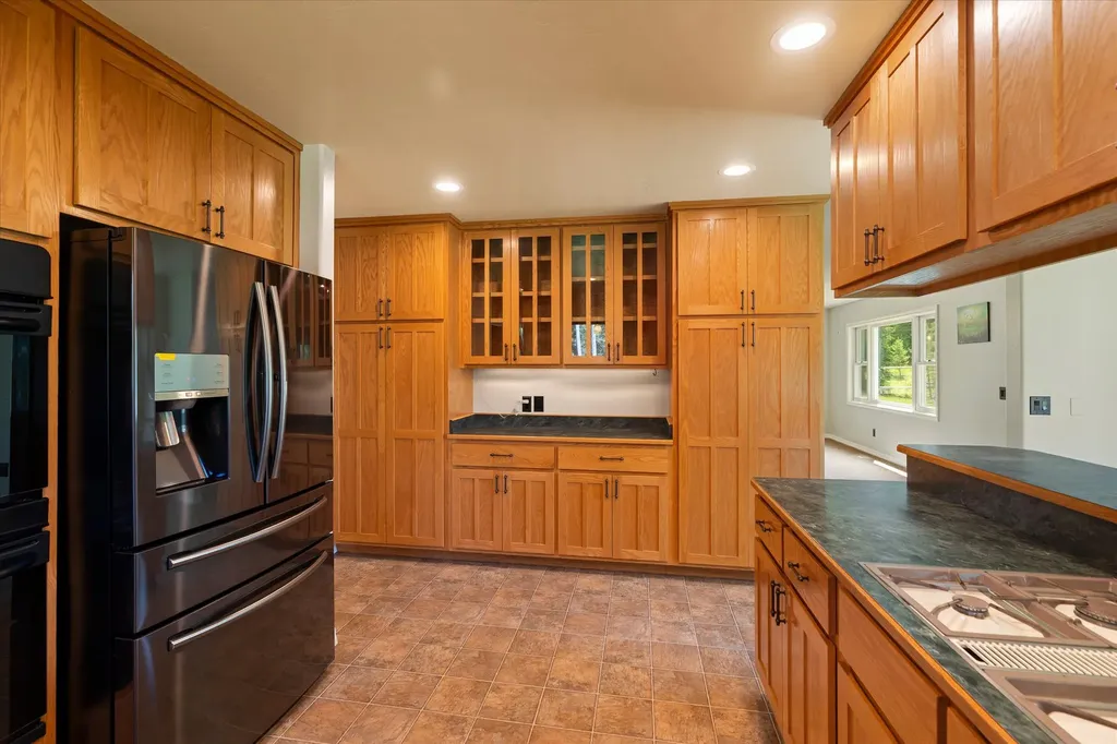 100 Seely Lane Kila MT 59920