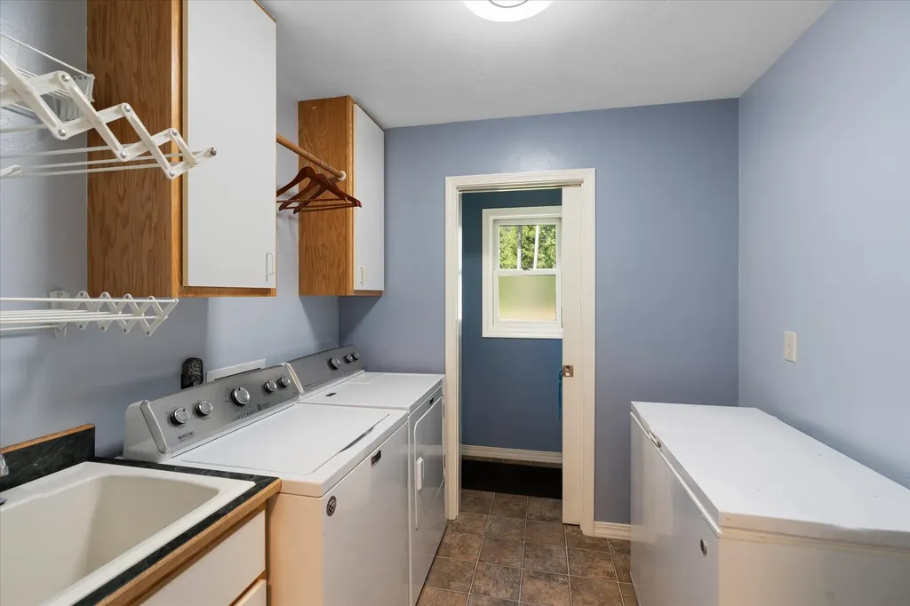 100 Seely Lane Kila MT 59920
