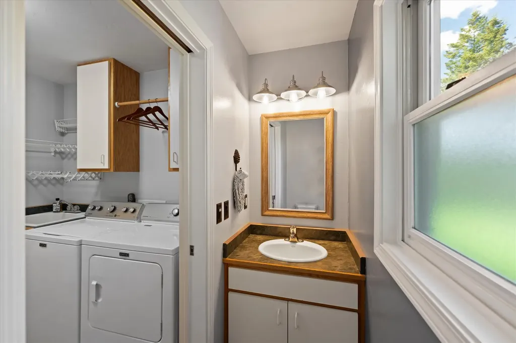 100 Seely Lane Kila MT 59920