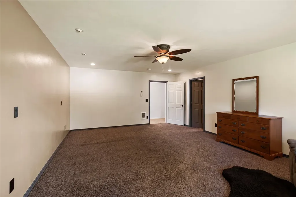 100 Seely Lane Kila MT 59920