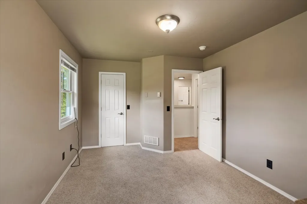 100 Seely Lane Kila MT 59920