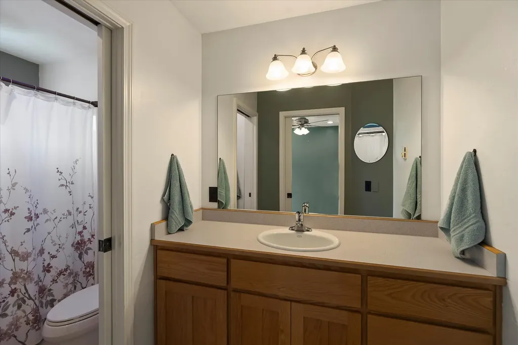 100 Seely Lane Kila MT 59920