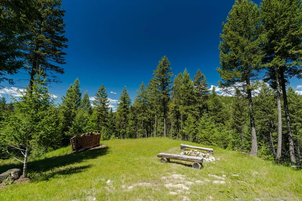 100 Seely Lane Kila MT 59920