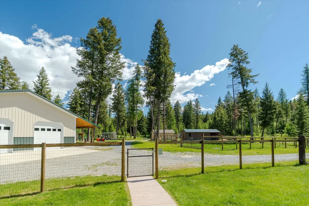 100 Seely Lane Kila MT 59920