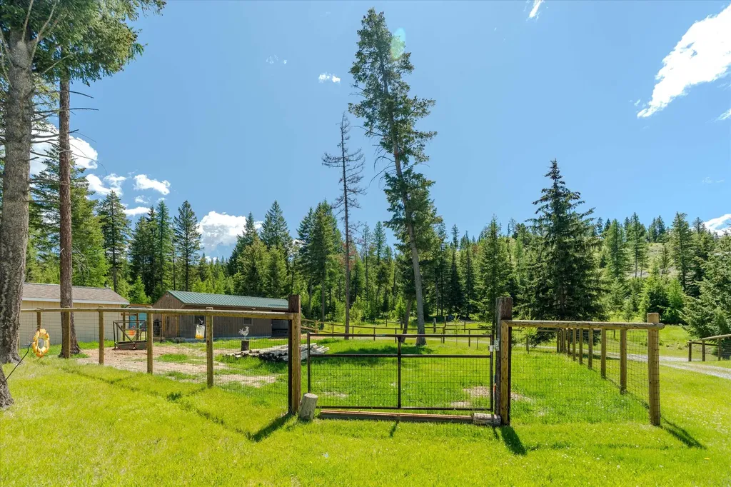 100 Seely Lane Kila MT 59920