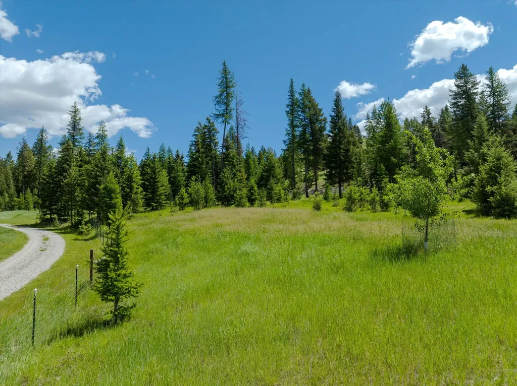 100 Seely Lane Kila MT 59920