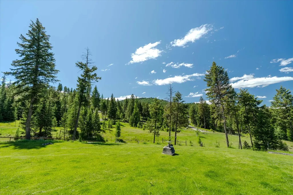 100 Seely Lane Kila MT 59920
