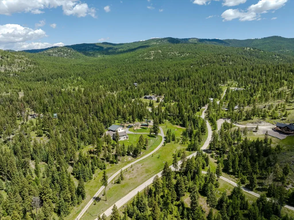 100 Seely Lane Kila MT 59920