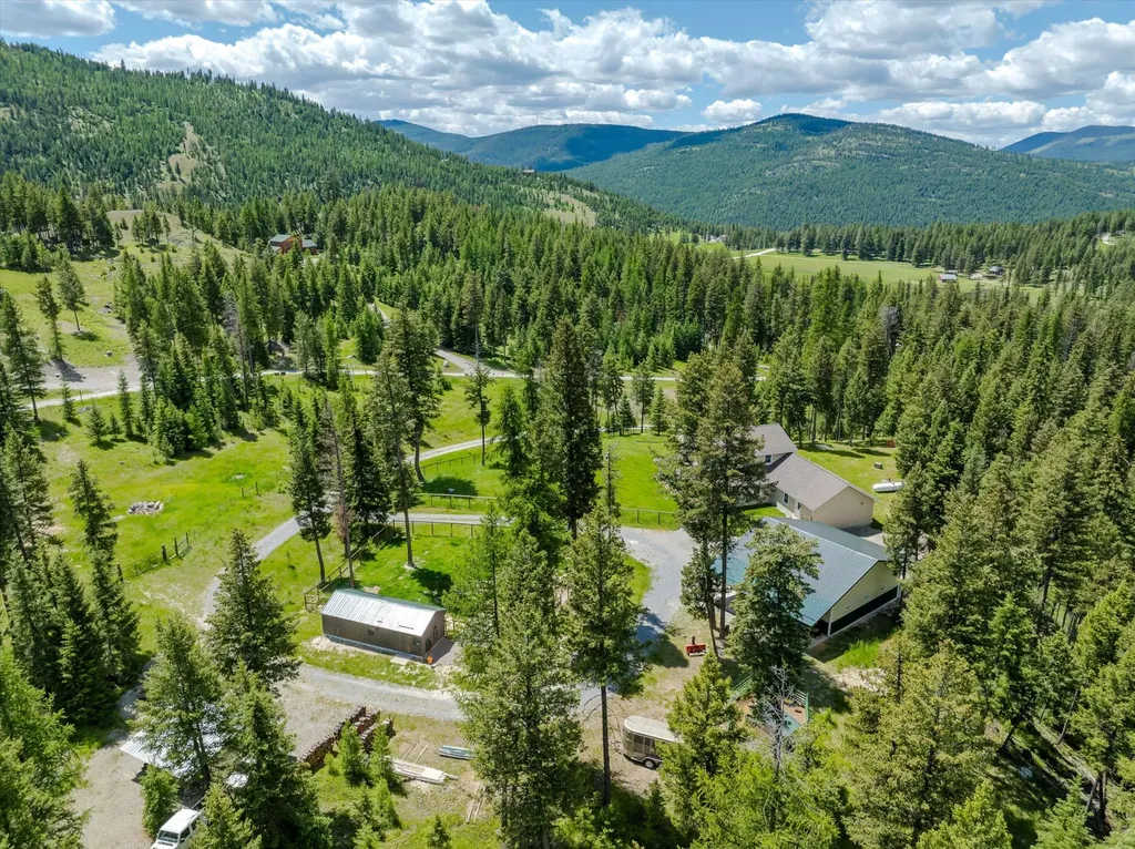 100 Seely Lane Kila MT 59920