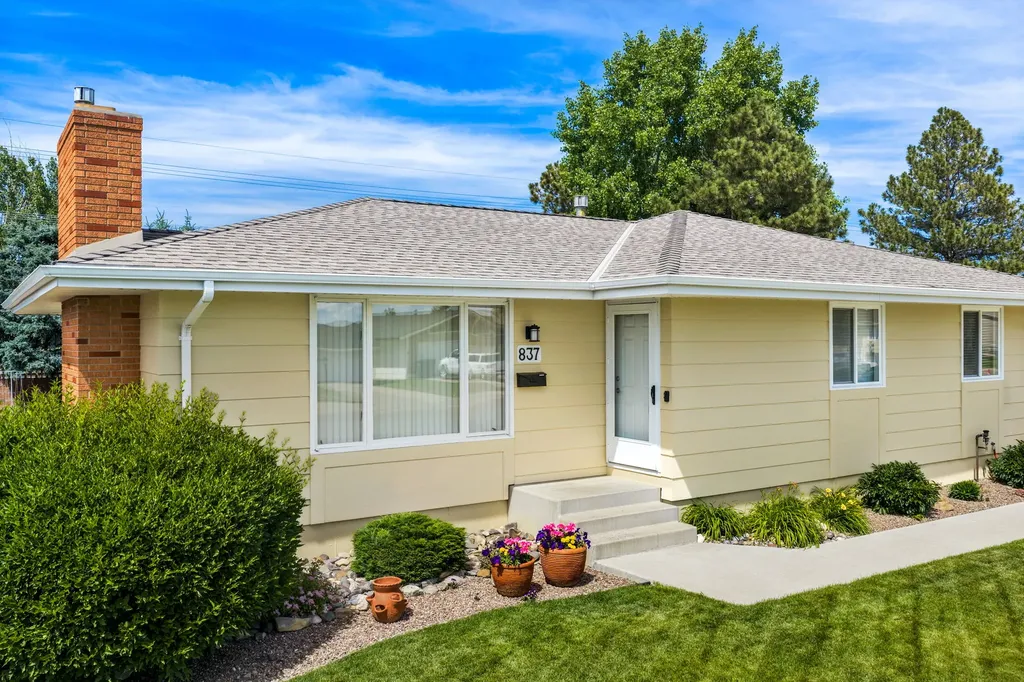 837 36th Avenue NE Great Falls MT 59404