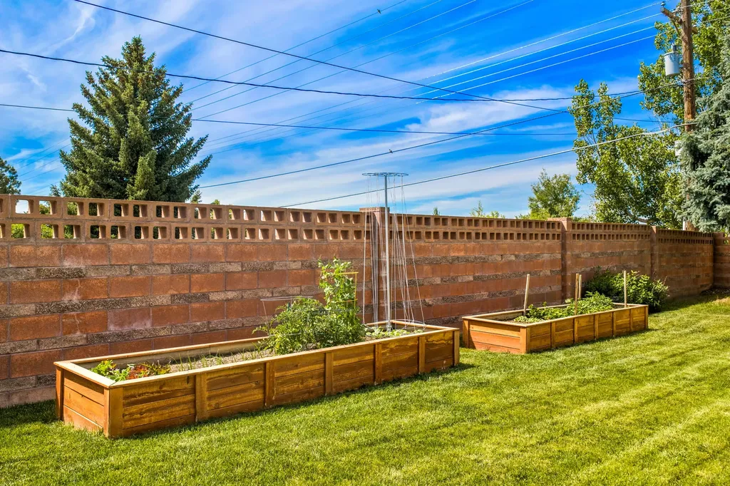 837 36th Avenue NE Great Falls MT 59404