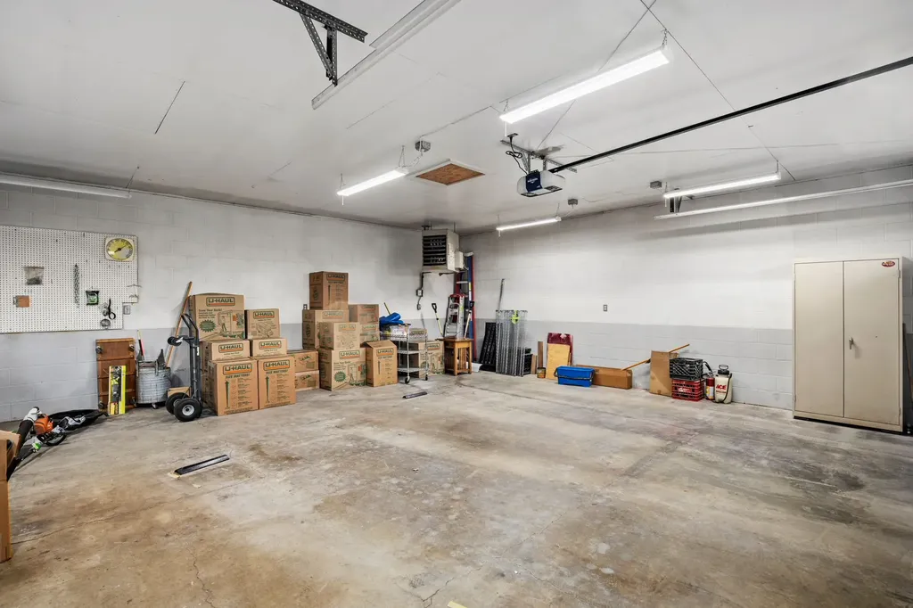 837 36th Avenue NE Great Falls MT 59404