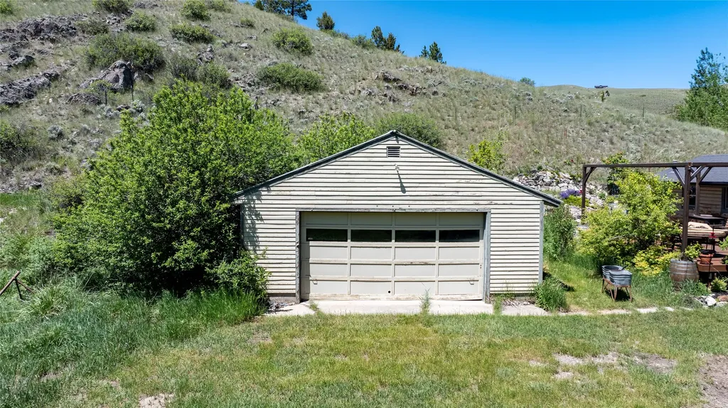5260 Stone Bridge Court Helena MT 59601