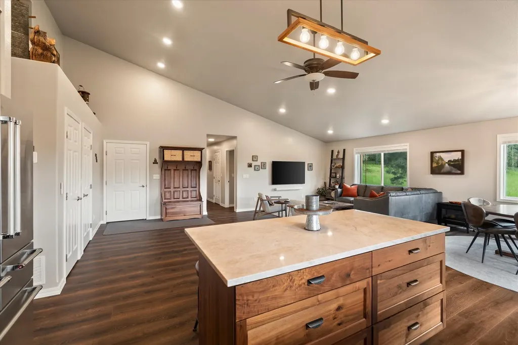 42439 Canal Road Ronan MT 59864