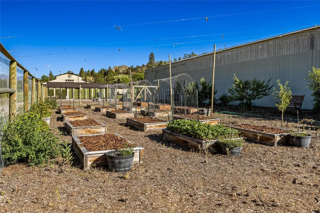 1307 Skalkaho Highway Hamilton MT 59840