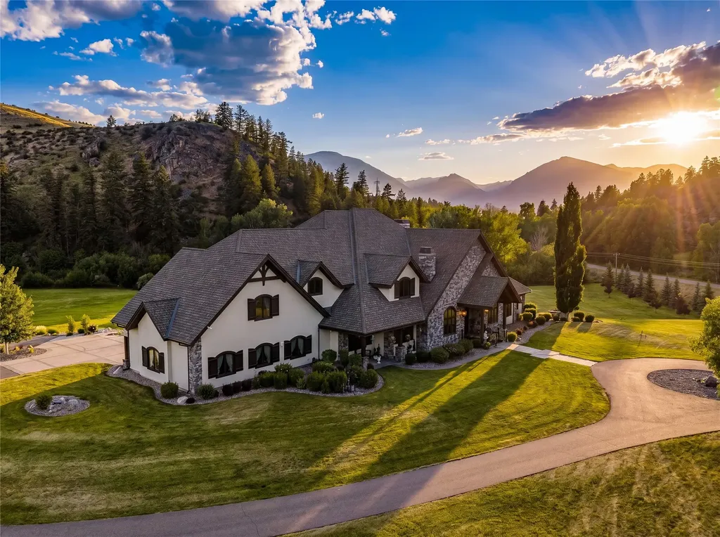 1307 Skalkaho Highway Hamilton MT 59840