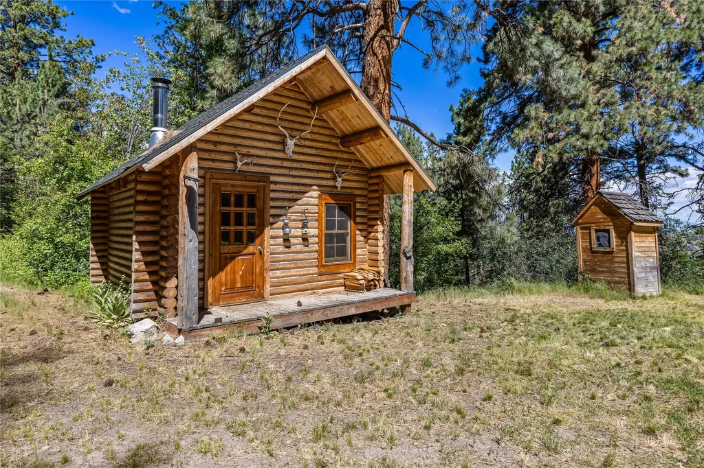 1307 Skalkaho Highway Hamilton MT 59840
