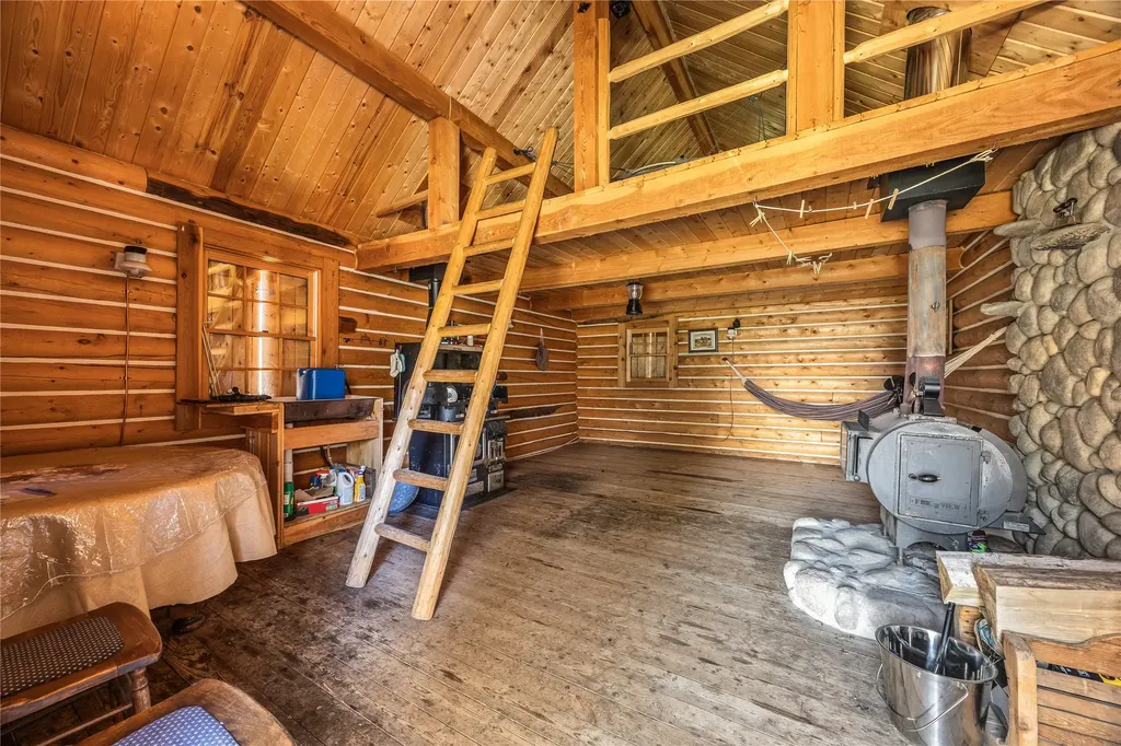 1307 Skalkaho Highway Hamilton MT 59840