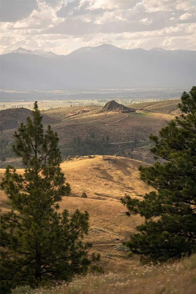 1307 Skalkaho Highway Hamilton MT 59840
