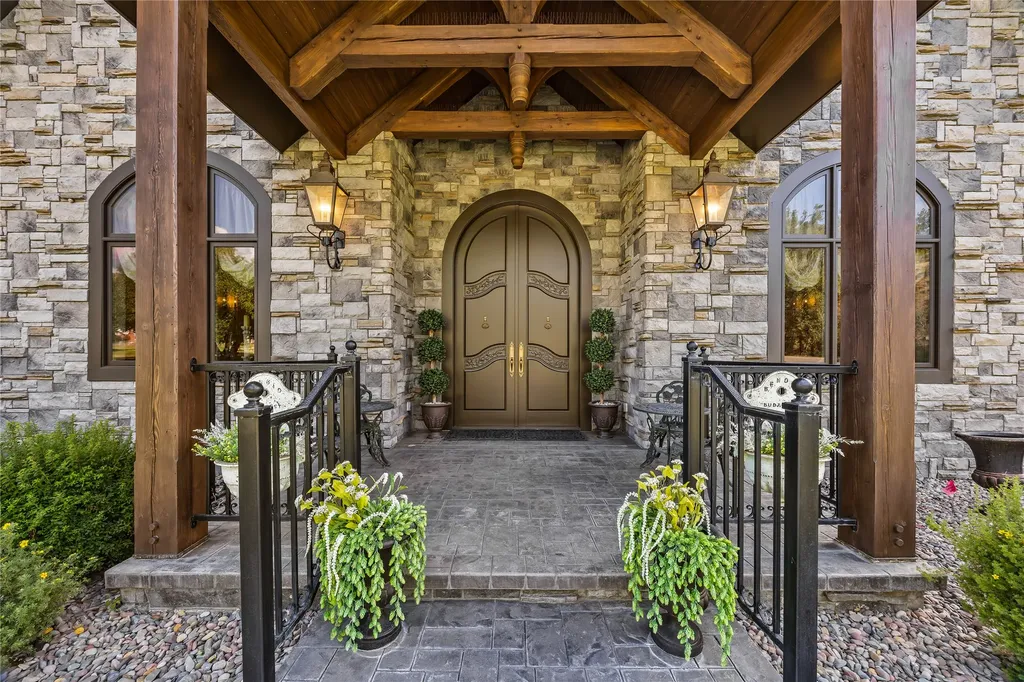 1307 Skalkaho Highway Hamilton MT 59840