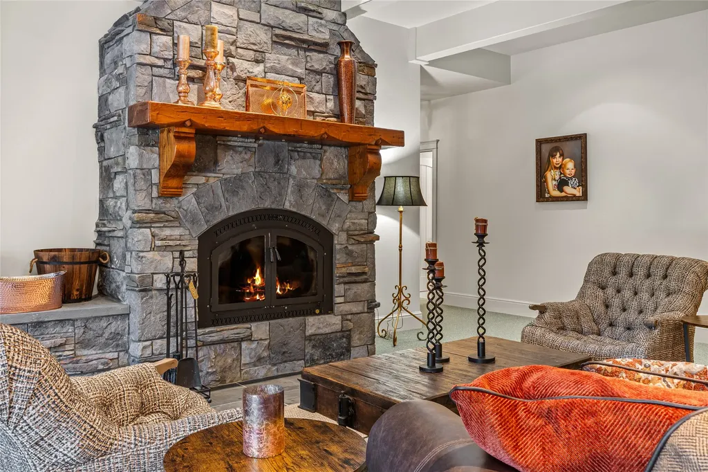 1307 Skalkaho Highway Hamilton MT 59840