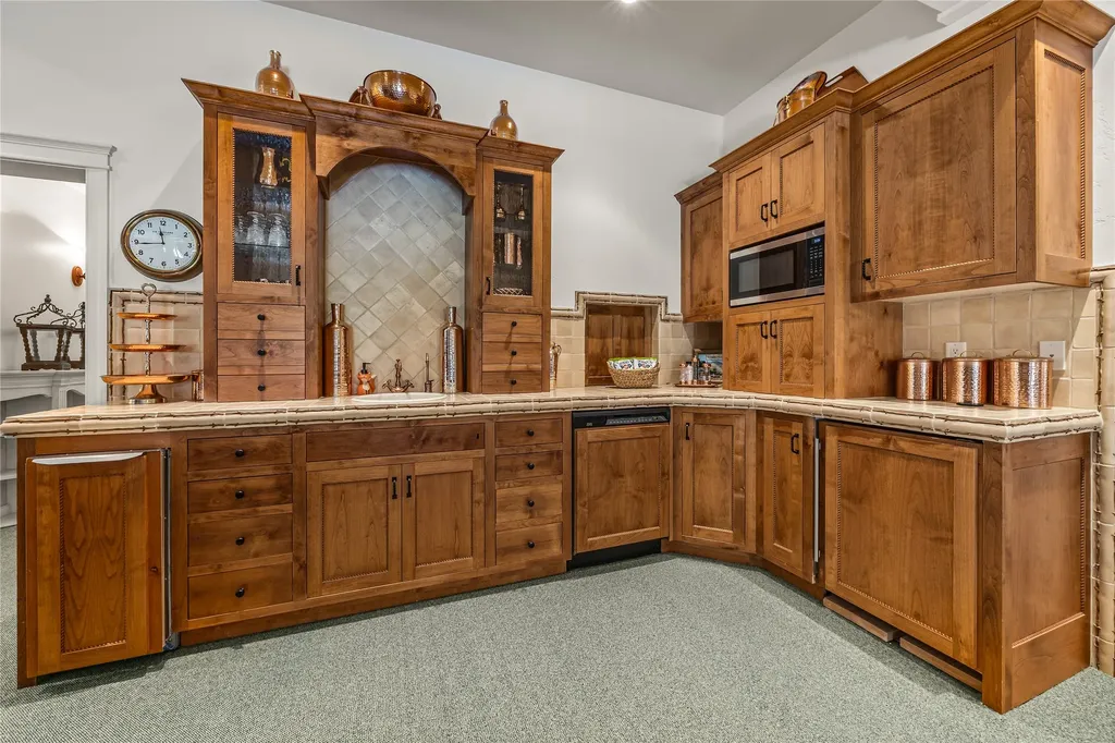 1307 Skalkaho Highway Hamilton MT 59840