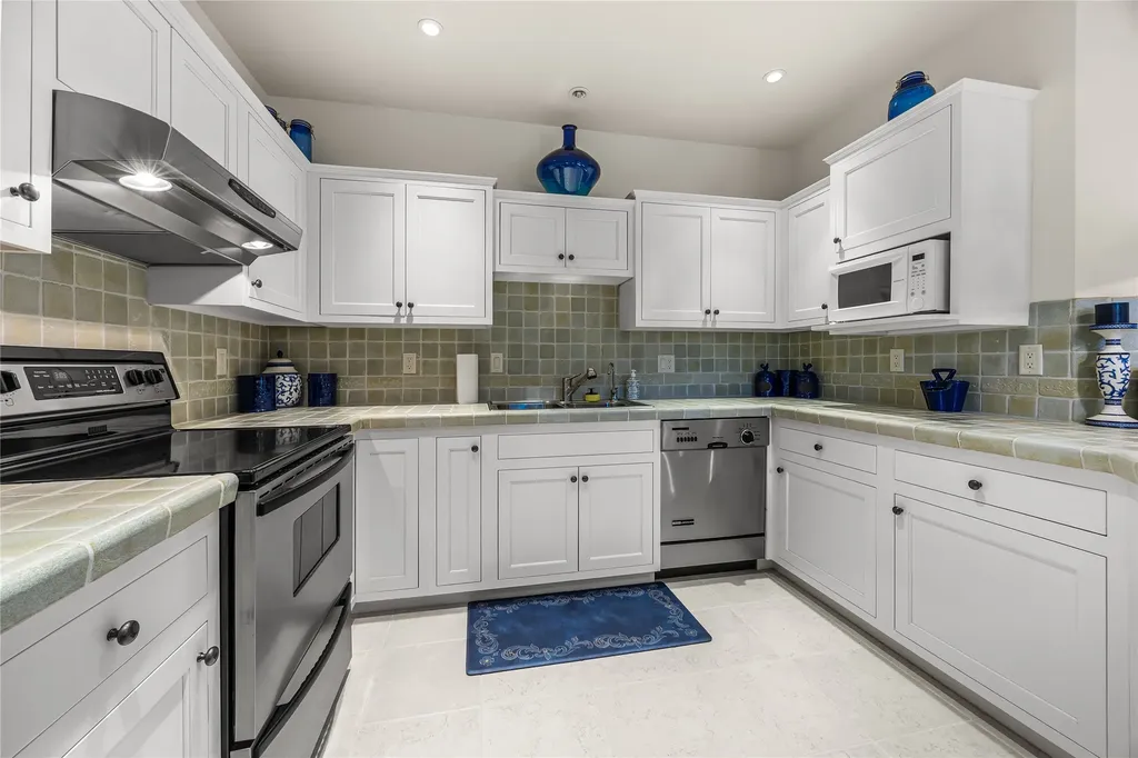 1307 Skalkaho Highway Hamilton MT 59840