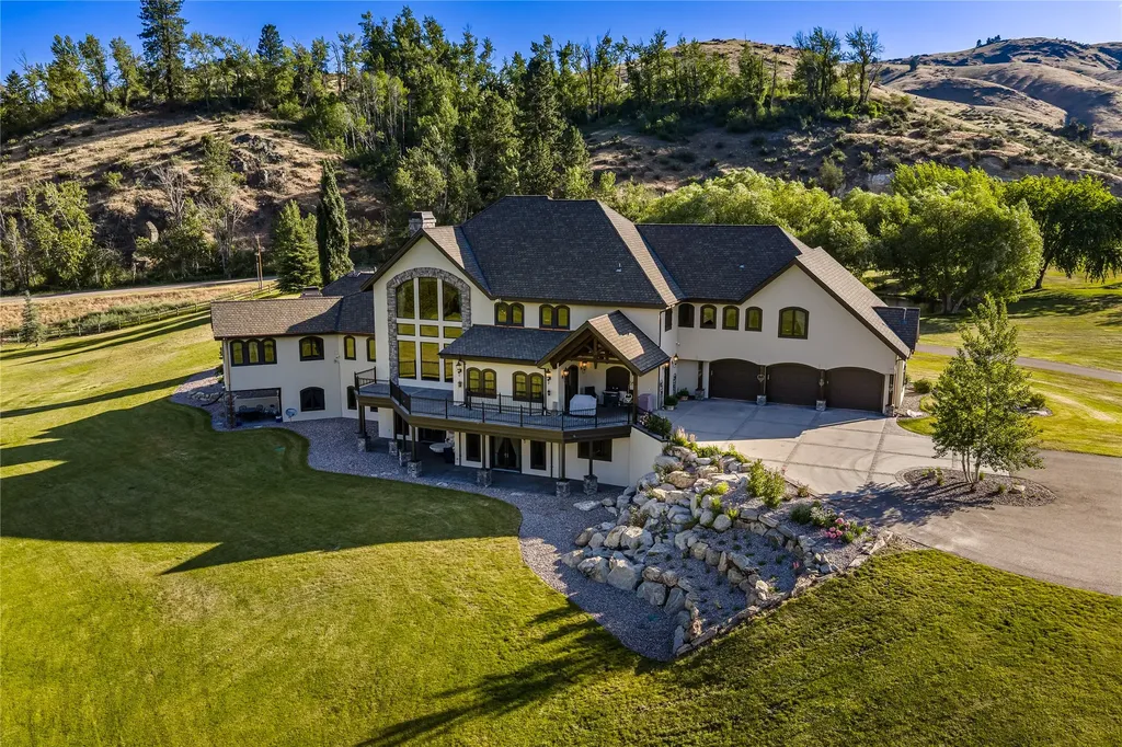 1307 Skalkaho Highway Hamilton MT 59840