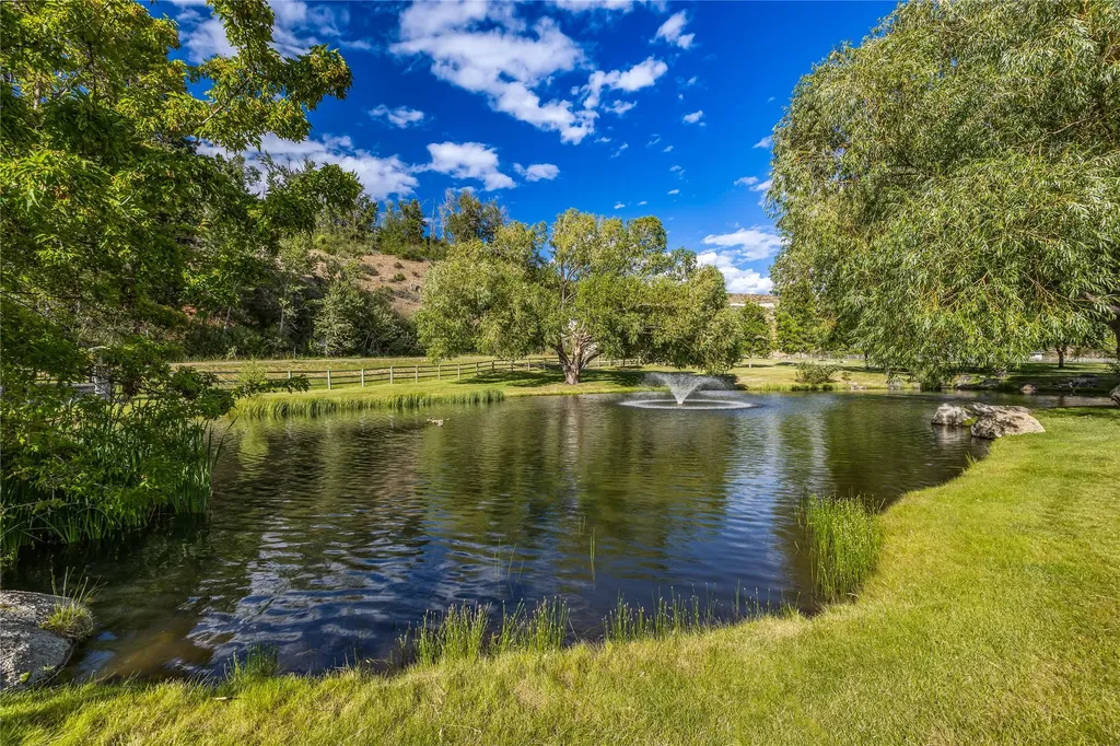 1307 Skalkaho Highway Hamilton MT 59840