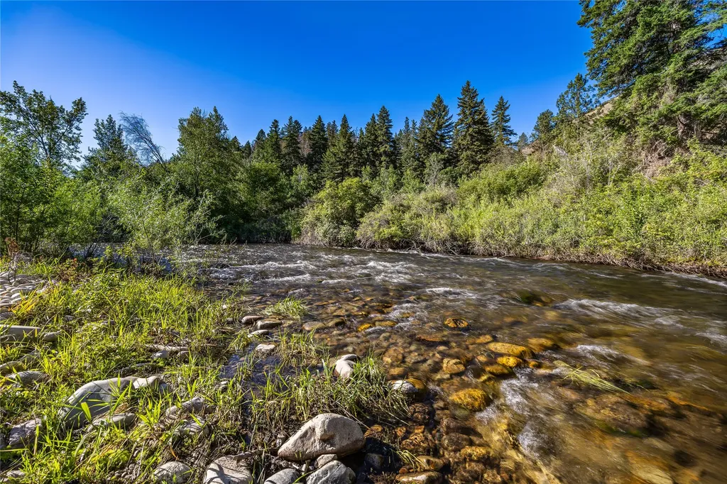 1307 Skalkaho Highway Hamilton MT 59840