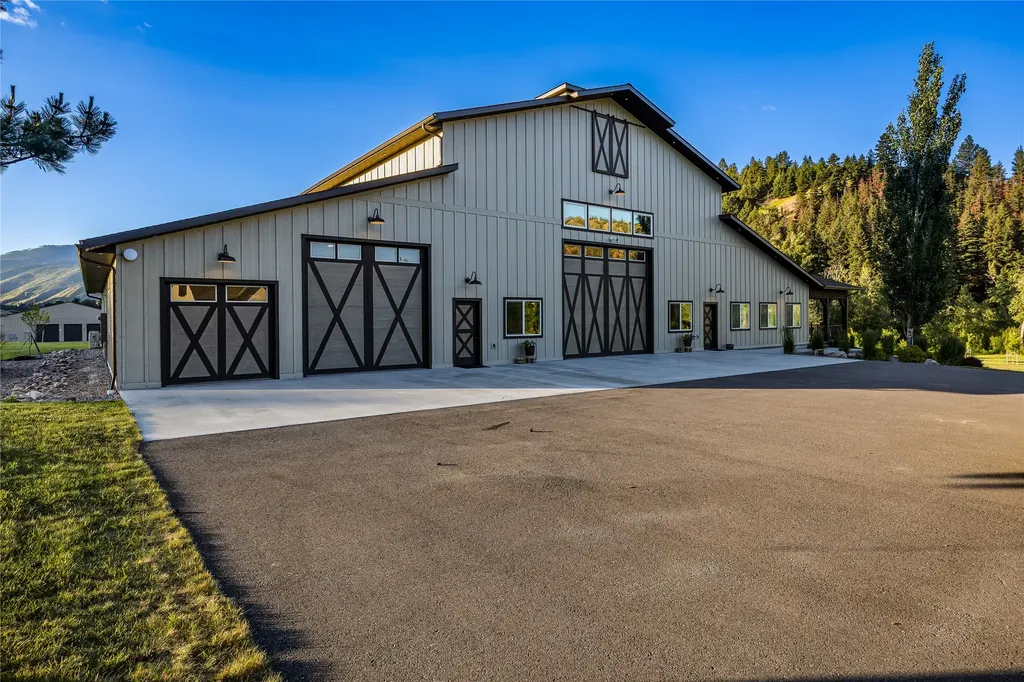 1307 Skalkaho Highway Hamilton MT 59840