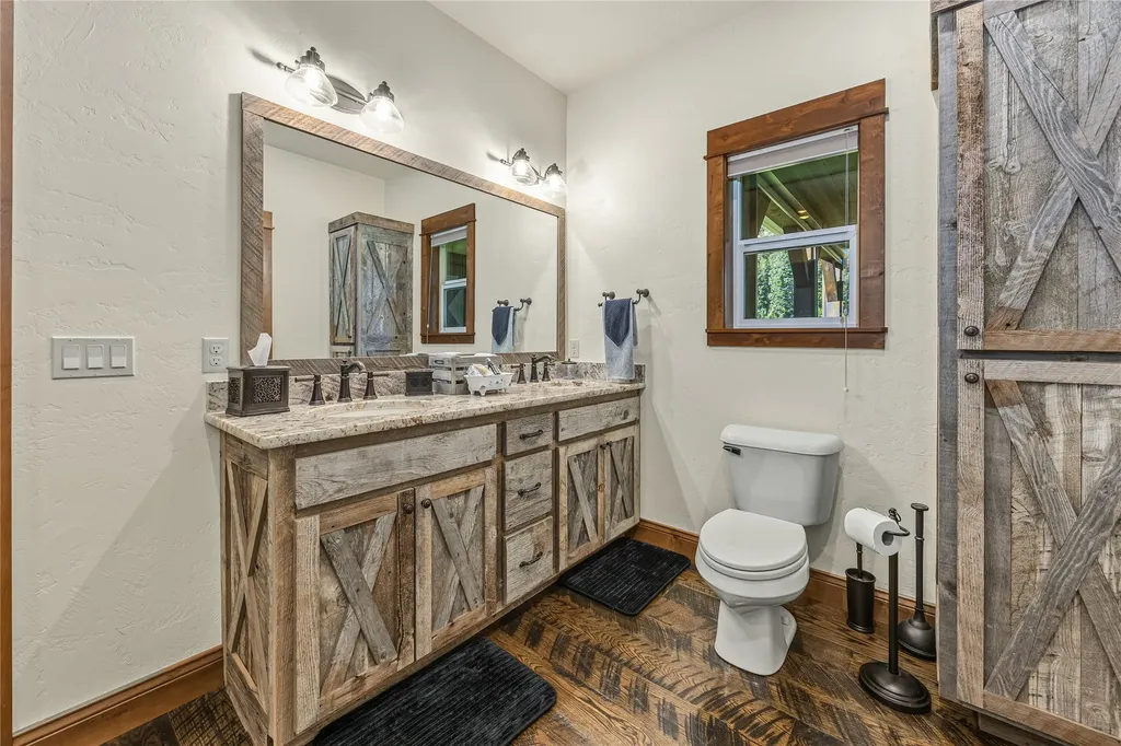 1307 Skalkaho Highway Hamilton MT 59840