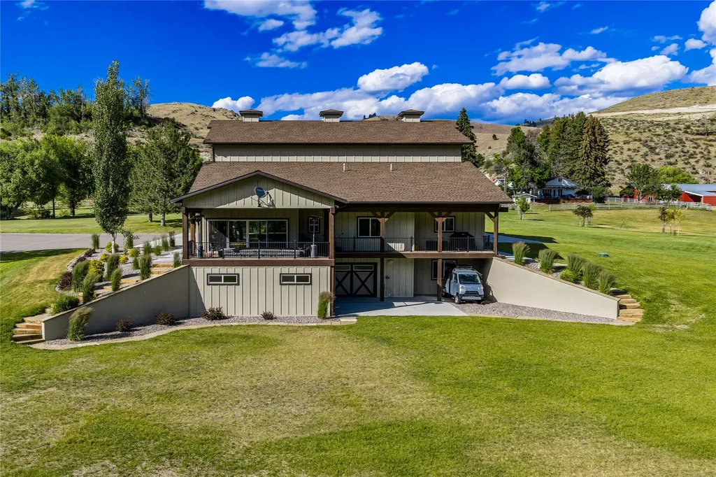1307 Skalkaho Highway Hamilton MT 59840