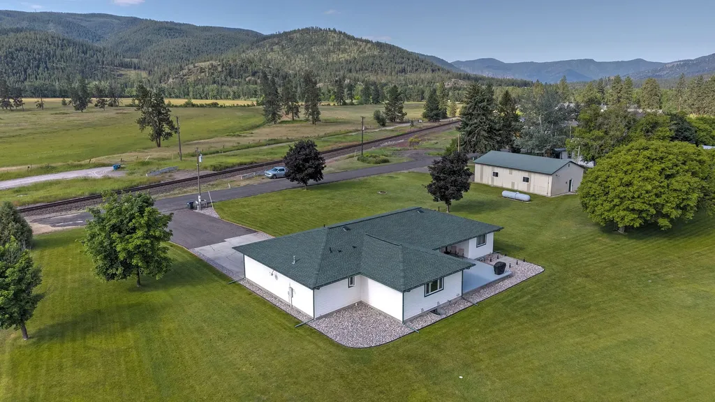 23588 Mullan Road Huson MT 59846
