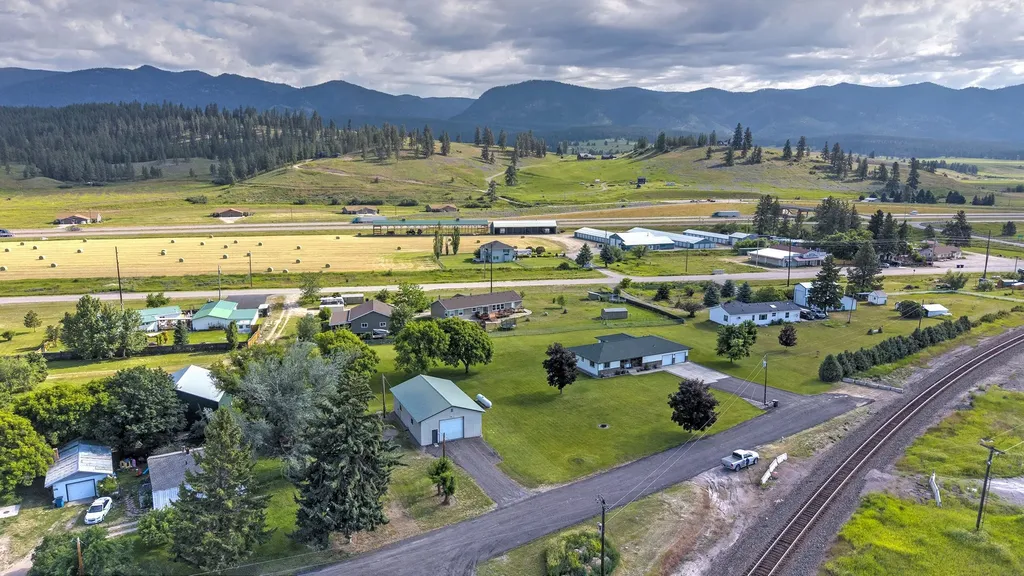 23588 Mullan Road Huson MT 59846